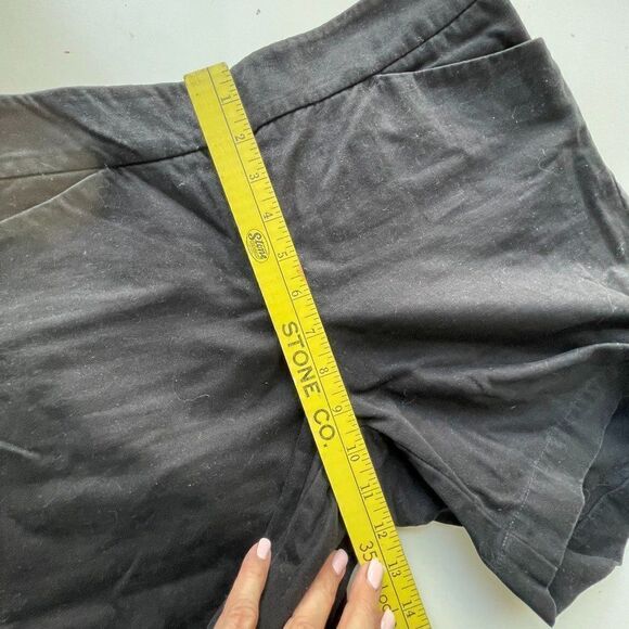 Jones of New York Sport Shorts, Size 6 - Picture 6 of 8